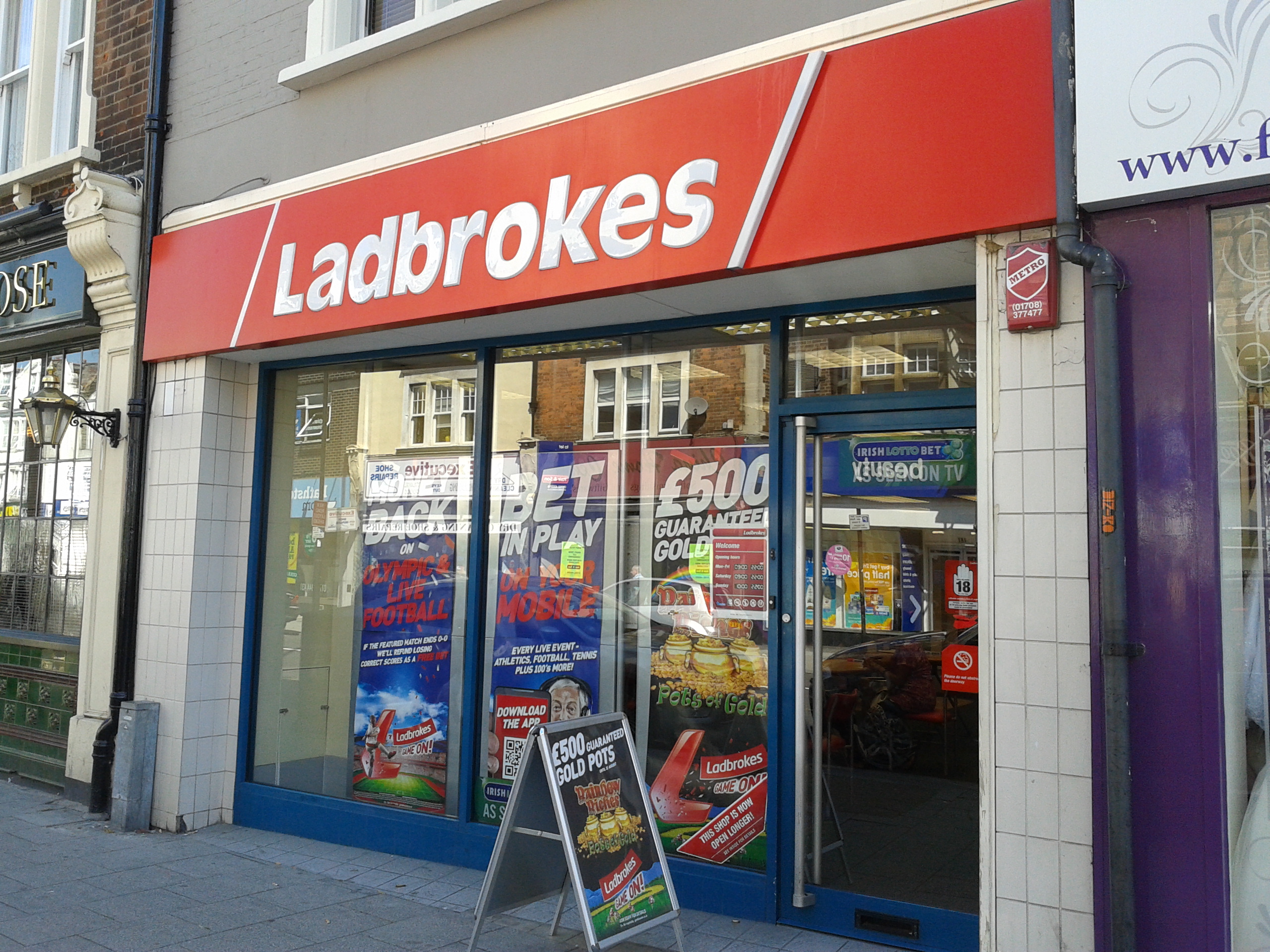 ladbrokes betting shops in london